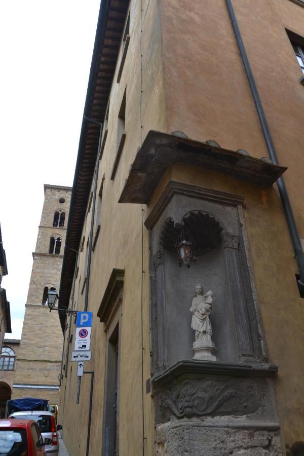 Il Nido Dei Priori Apartment Volterra Luaran gambar